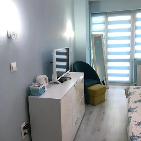 Hotel White Rose Guest 2*