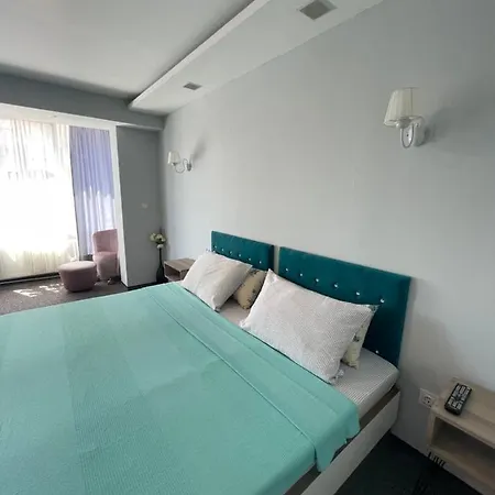 White Rose Guest Hotell