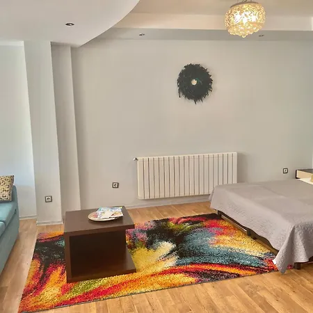 White Rose Guest Burgas