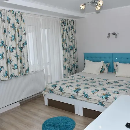 White Rose Guest Hotell