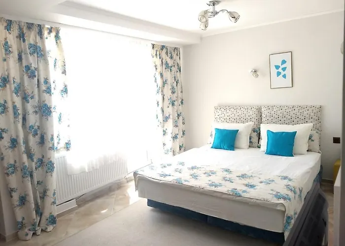 Hotell White Rose Guest 2*