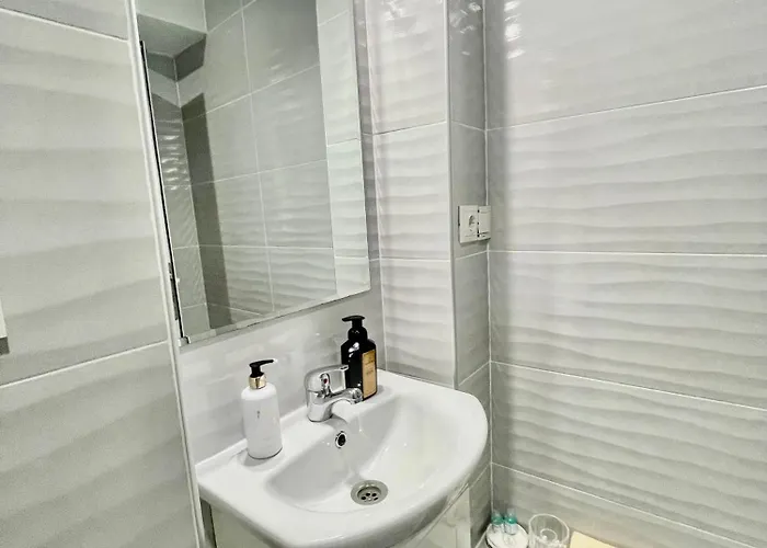 White Rose Guest Burgas