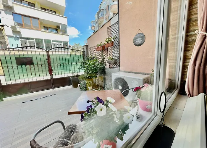 Hotell White Rose Guest