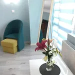 White Rose Guest Hotell 2*