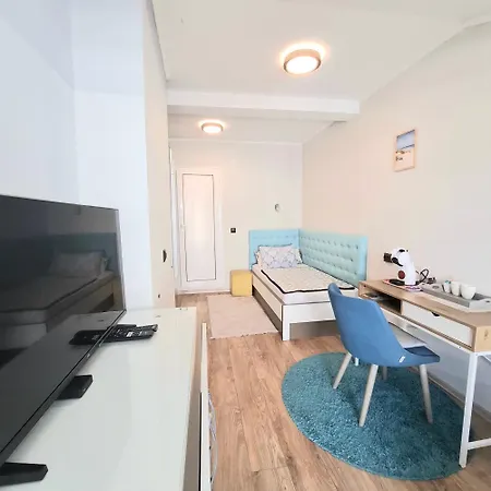 Otel White Rose Guest 2*