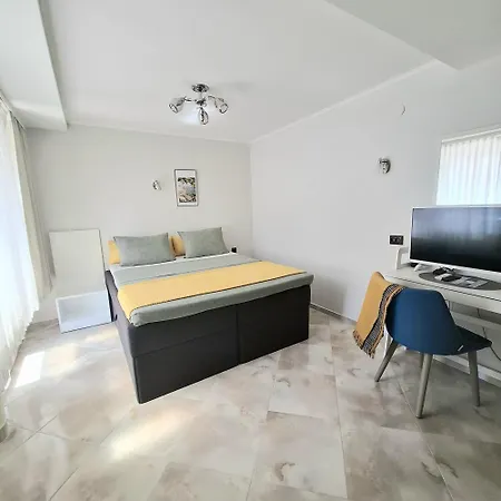 Otel White Rose Guest
