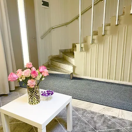 White Rose Guest Otel