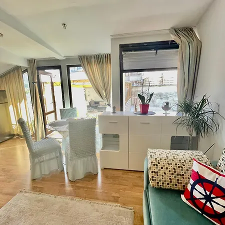 Otel White Rose Guest