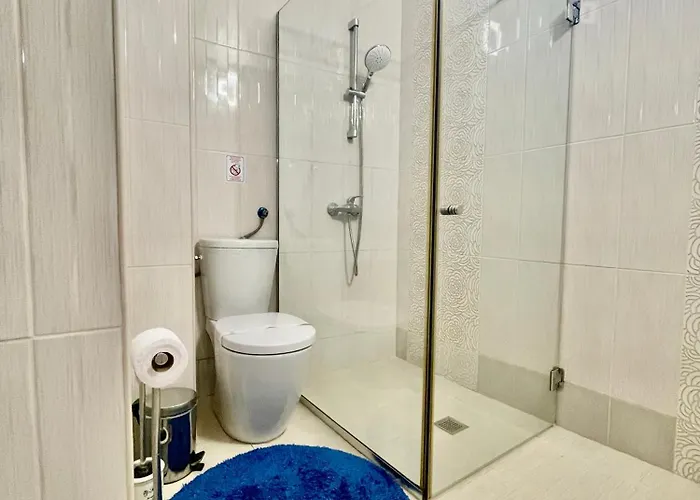 Хотел White Rose Guest Бургас