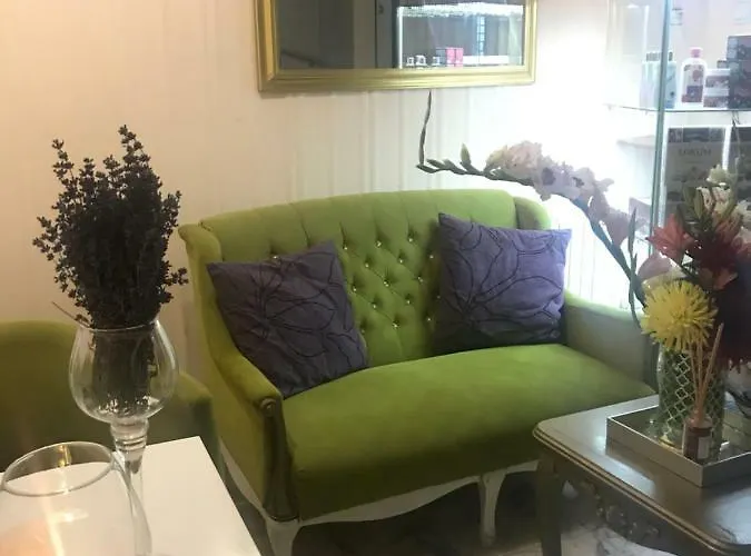 Хотел White Rose Guest Бургас